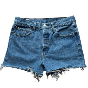 💙Levi's 501 cutoff jean shorts